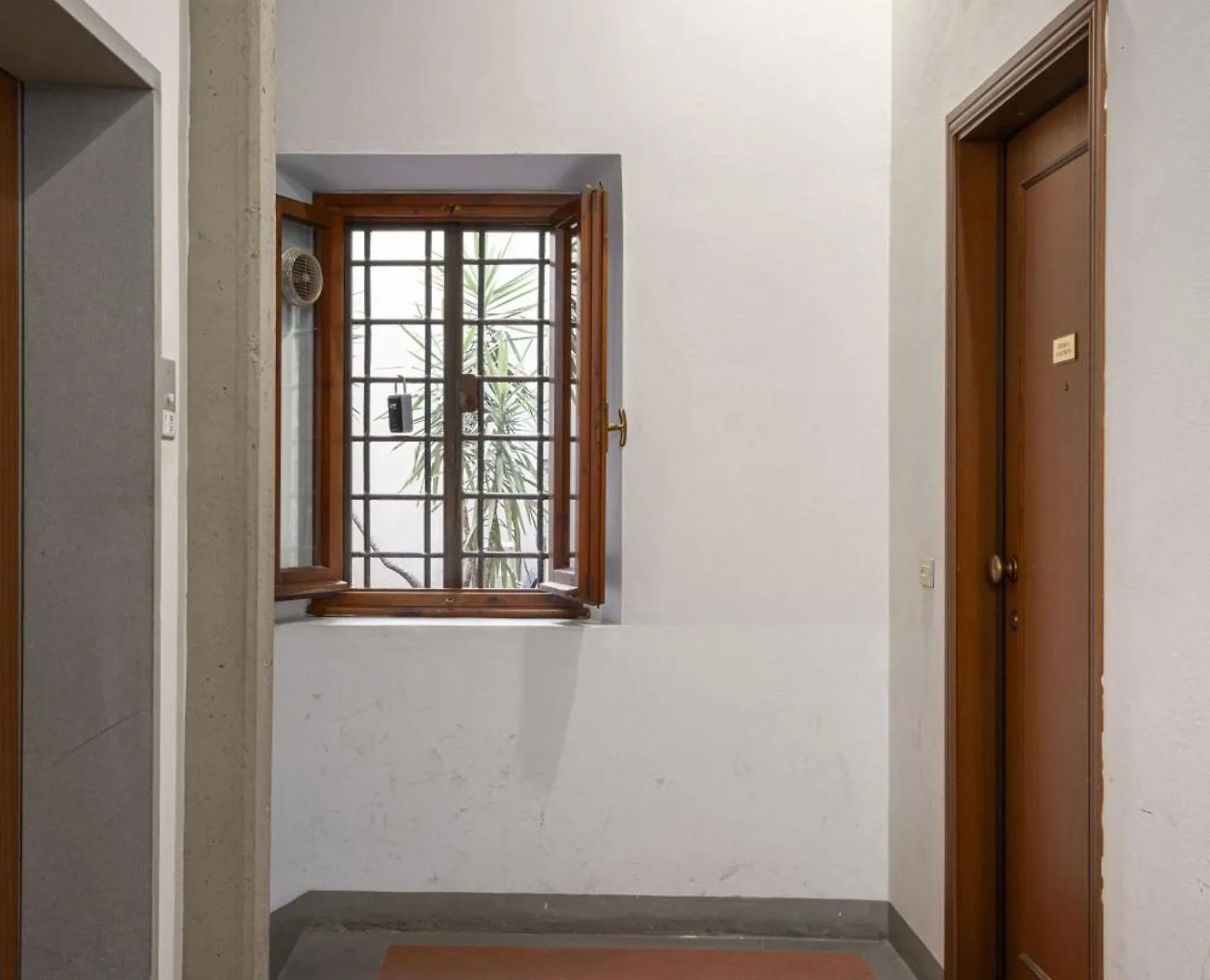 Signoria Apartment With Patio Florença