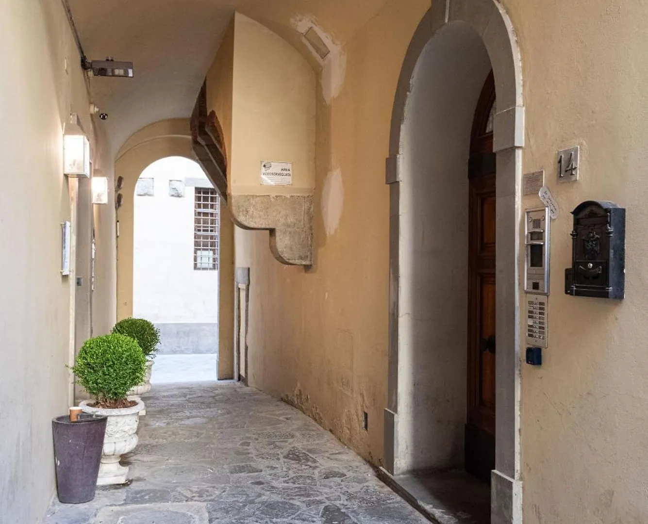 Signoria Apartment With Patio Florença
